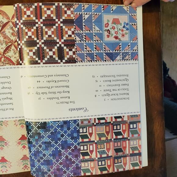 A Treasury of Scrap Quilts by Nancy J Martin - Picture 3 of 9